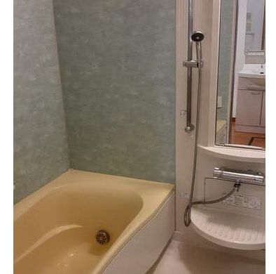 バス・シャワールーム　ゆったり過ごせるお風呂です