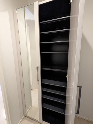 玄関　シューズボックス