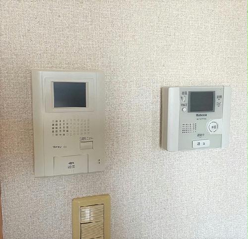 セキュリティ　モニター付きインターホン