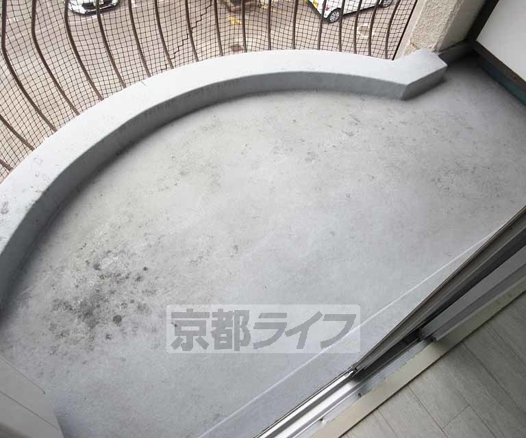 バルコニー　広いベランダです！