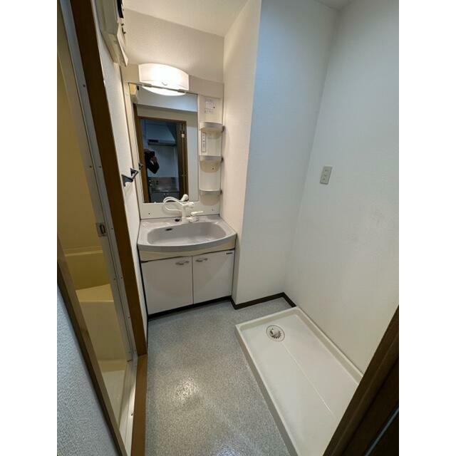 洗面設備　シャワードレッサー付きで忙しい朝も安心です☆