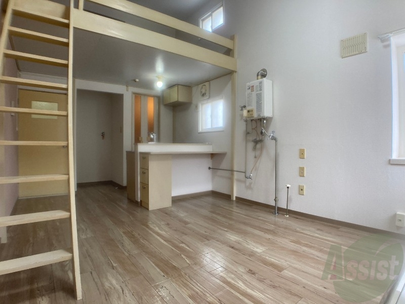 居室・リビング　広くてキレイなお部屋が広がっていて、充実した生活が送れそう。