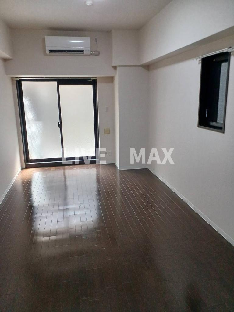 居室・リビング　※別部屋のお写真になります