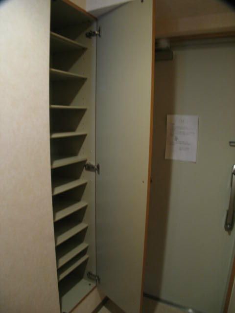 収納　別部屋参考写真となります