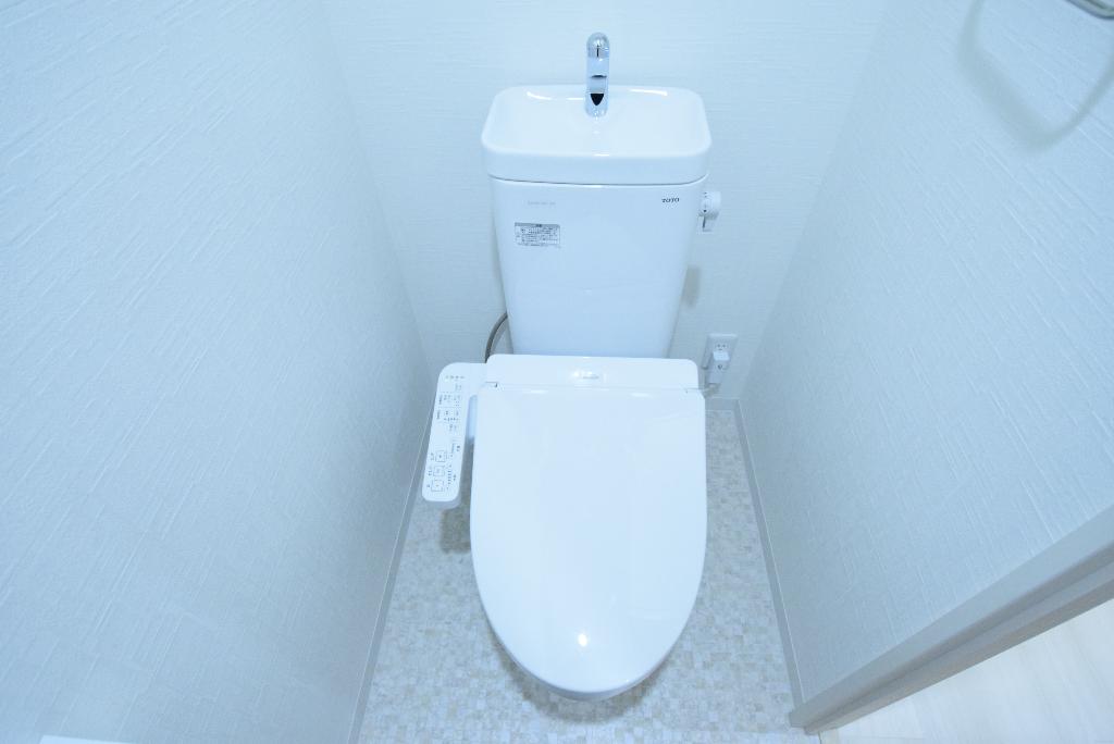 トイレ　シャワー付トイレ