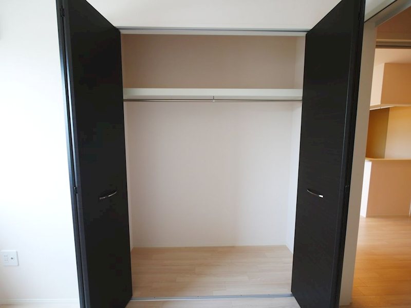 収納　クローゼット（洋室5.4帖）