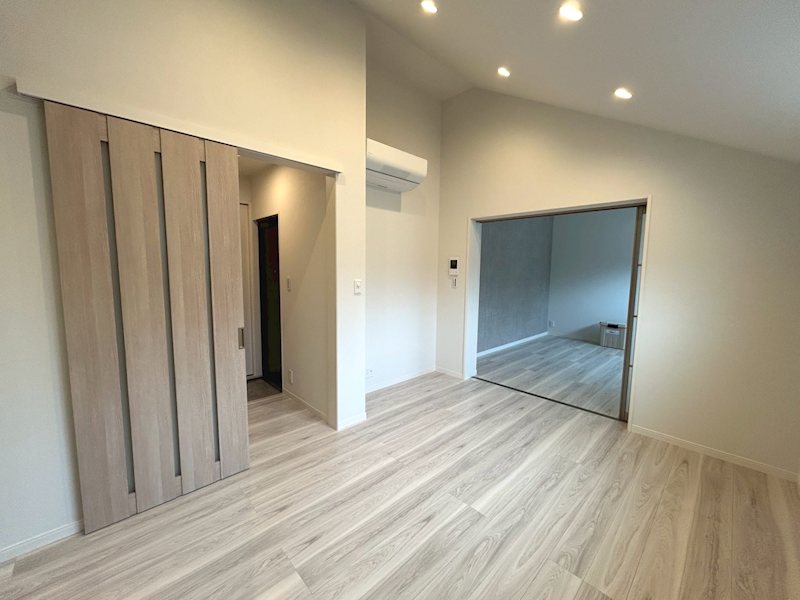 居室・リビング　別号室の同プランの間取りです。