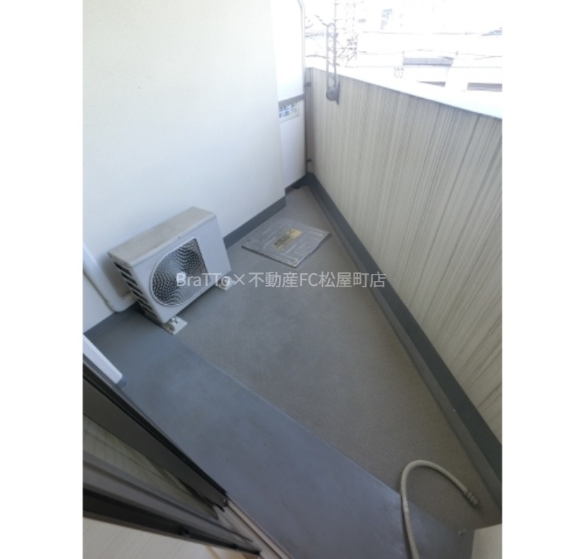 バルコニー　バルコニー