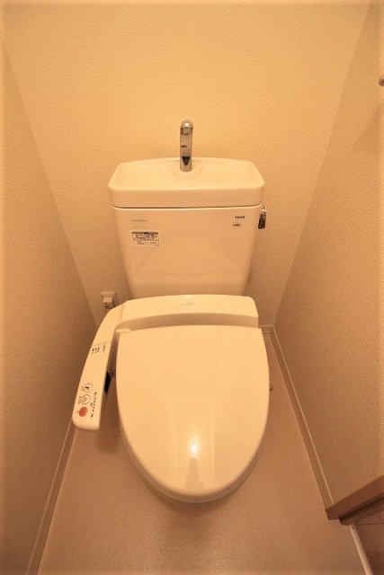 トイレ　同物件別号室