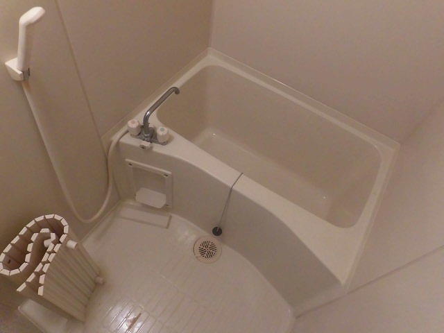 バス・シャワールーム　綺麗なバスルームです。