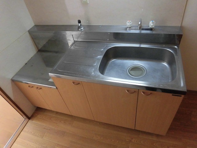 キッチン　収納多数の大きなキッチンです。