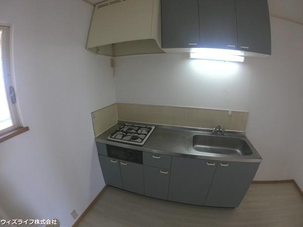 キッチン　写真は同タイプの別のお部屋のものです。