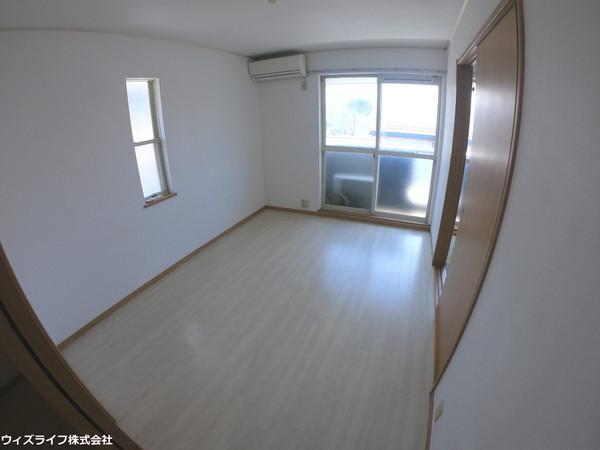 その他部屋・スペース　別の部屋の写真となります