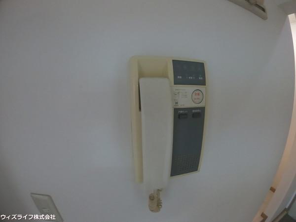 セキュリティ　写真は同タイプの別のお部屋のものです。