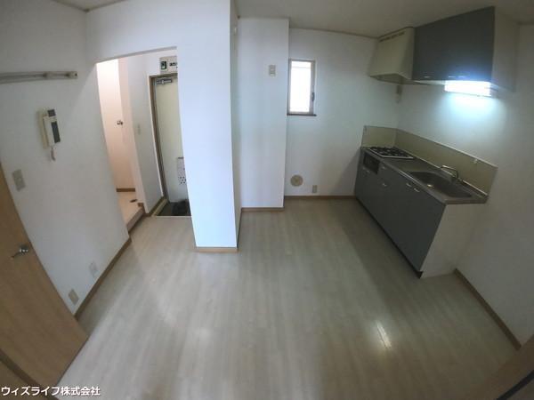 居室・リビング　写真は同タイプの別のお部屋のものです。