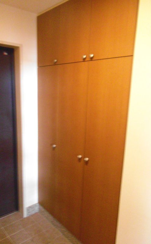 玄関　※別部屋の参考写真です。