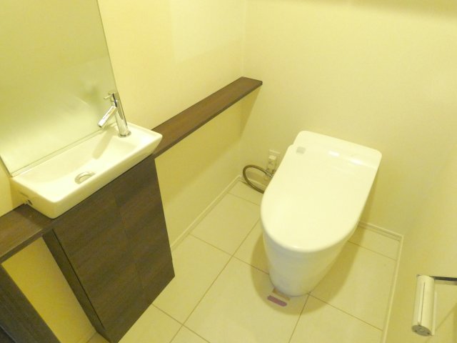 トイレ　トイレ