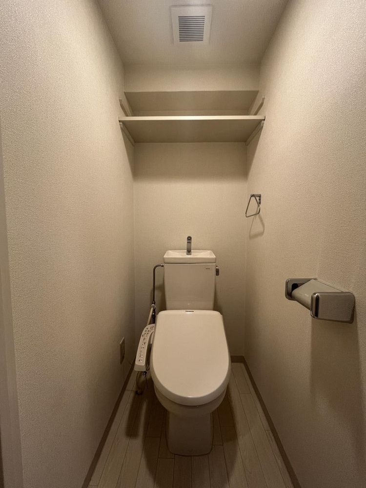 トイレ　（別タイプ参考写真）アミスタ小石川　文京区小石川4