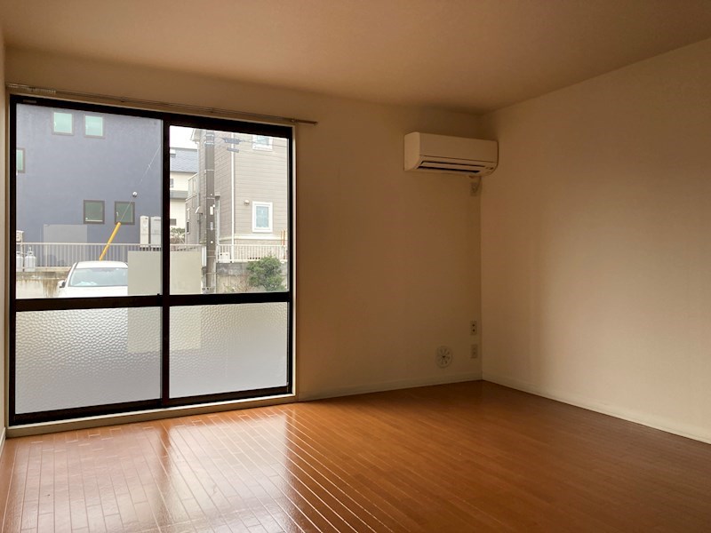 居室・リビング　反転間取参照