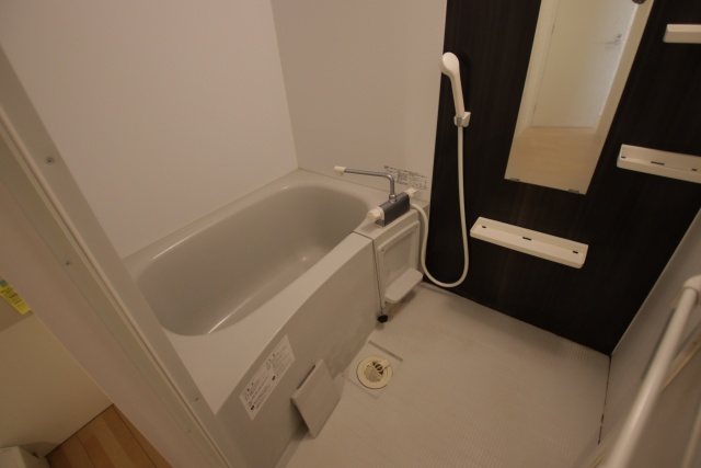 バス・シャワールーム　※別室の参考写真の為、現況優先です。