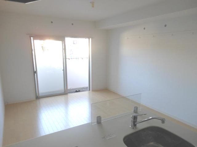 バルコニー　110号室写真使用