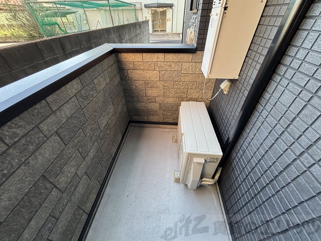 バルコニー　バルコニー