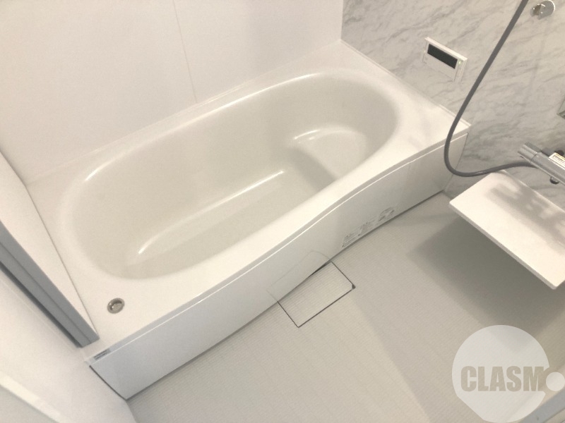 バス・シャワールーム　浴室乾燥機＆追焚機能付き広々バスルーム♪