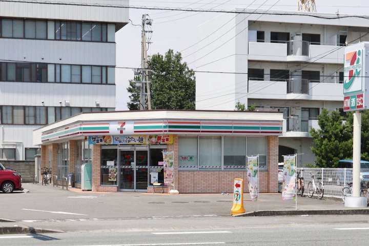 コンビニ　セブン－イレブン徳島鮎喰町店（コンビニ）まで874m