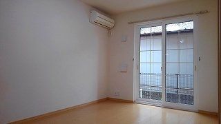 居室・リビング　物件画像