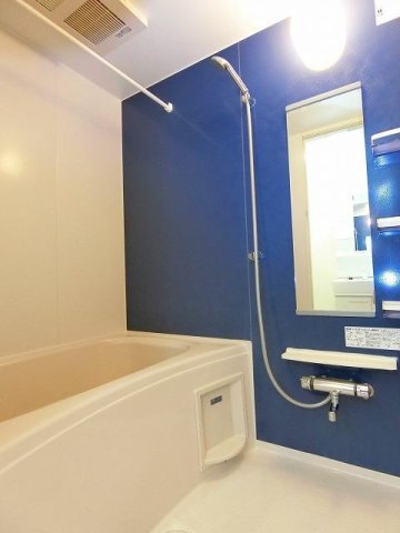 バス・シャワールーム　お風呂で日々の疲れを落としましょう