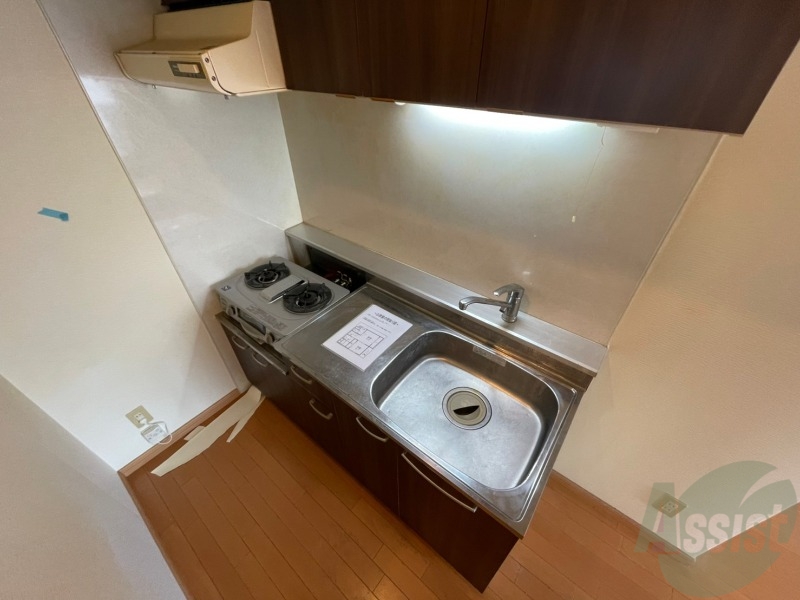 キッチン　ガスキッチンです。２口コンロが設置できます。