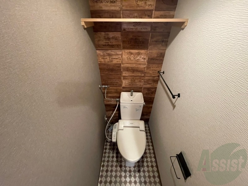 トイレ　ウォシュレット機能がついたトイレ。安心して使用できますね。