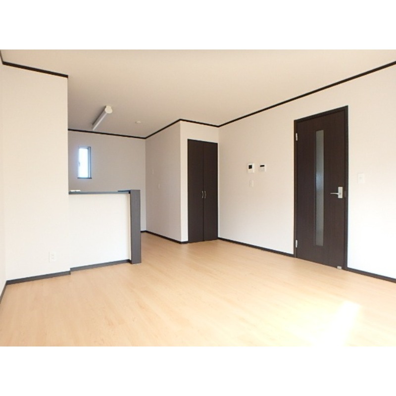 居室・リビング　図面と現状に相違がある場合には現状を優先