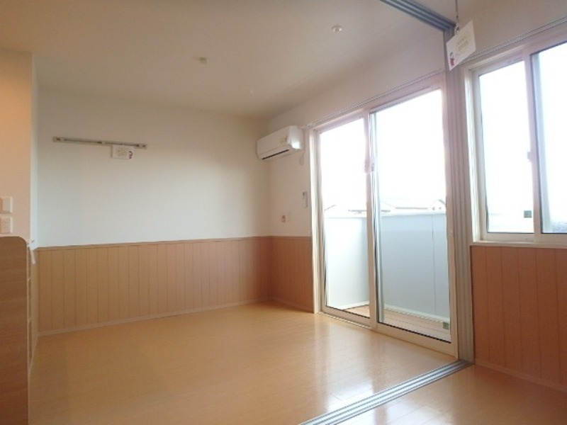 居室・リビング　図面と現状に相違がある場合には現状を優先