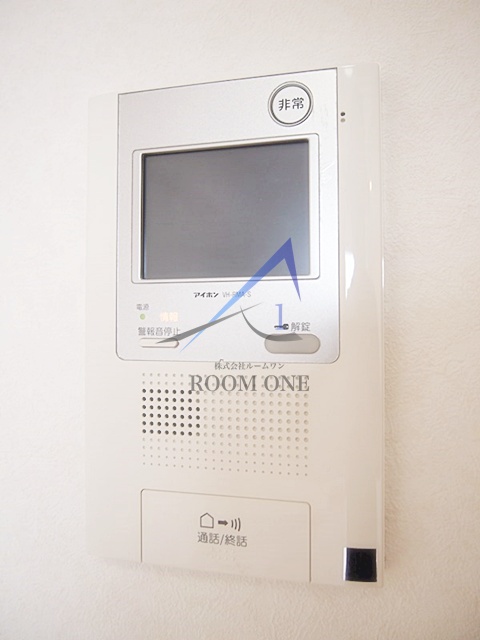 セキュリティ　モニター付きインターホンです。