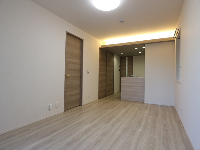 居室・リビング　同施工会社の参考写真です