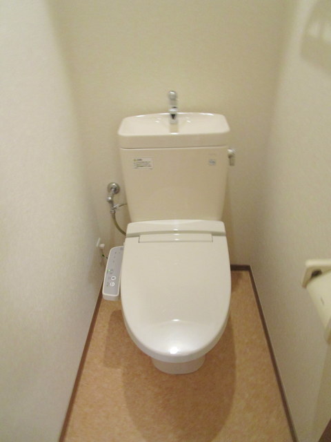 トイレ　ウォッシュレット付き