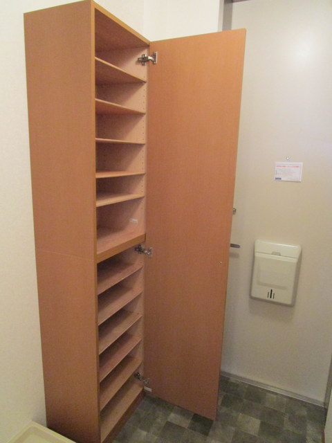 玄関　シューズボックス