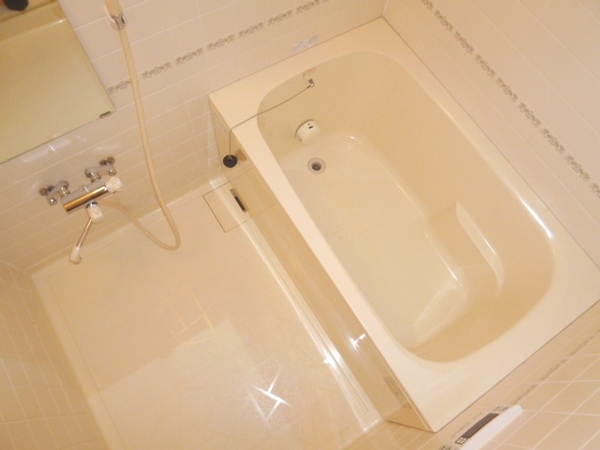 バス・シャワールーム　清潔感のあるバスルームです♪