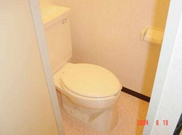 トイレ　トイレもきれいです
