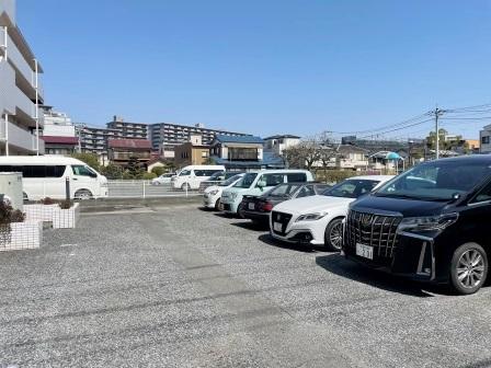 駐車場　車をお持ちの方に嬉しい駐車場付きの物件です