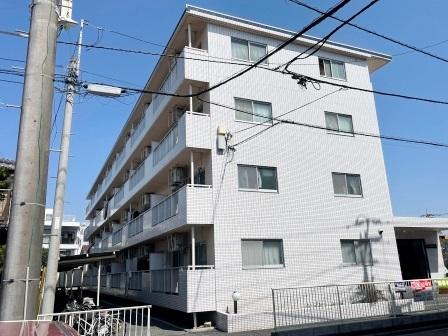 建物外観　外観は落ち着いています