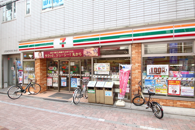 コンビニ　セブンイレブン　新小岩駅前（コンビニ）まで612m