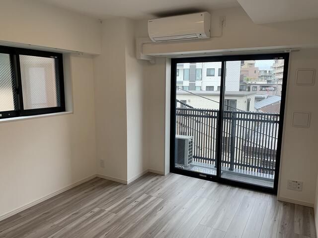 居室・リビング　※同タイプ・別部屋の参考写真です。