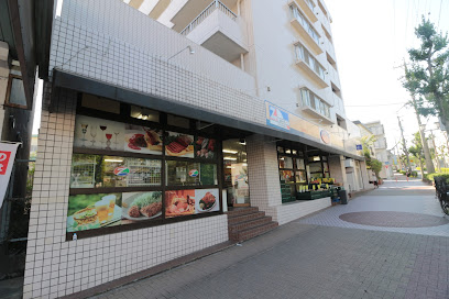 スーパー　全日食チェーン CityMarket COSTNA（スーパー）まで2565m