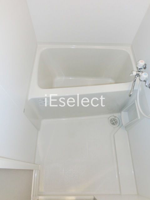 バス・シャワールーム　きれいなバスルーム