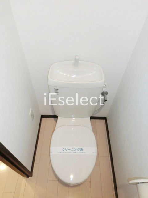 トイレ　シンプルなトイレ