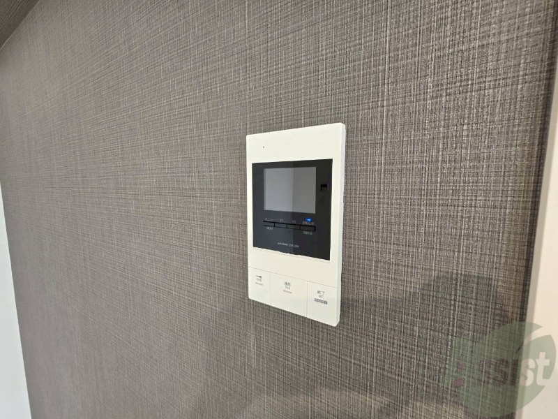 セキュリティ　ＴＶモニター付インターホンです。来客者の顔が見えるので安心！