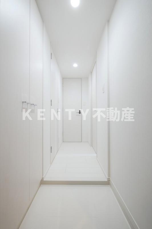 玄関　収納もある玄関です