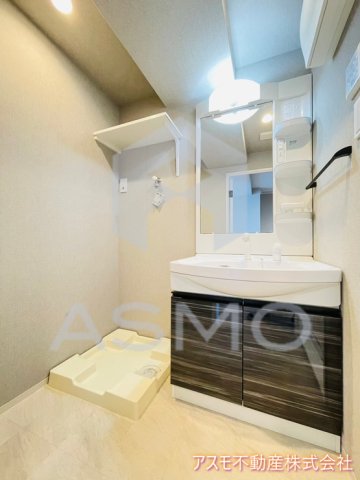 洗面設備　同マンション別部屋参考写真